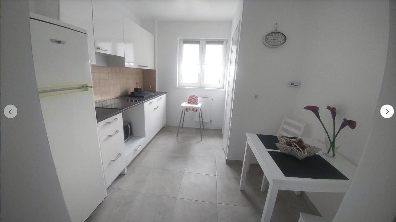 Davcom Apartment *